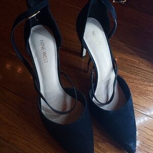 Nine West Black Classic Heels